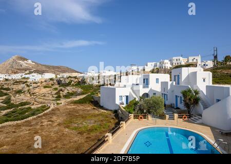 Folegandros, Griechenland - 23. September 2020: Wunderschöne kykladische Architektur der Insel Folegandros. Kykladen, Griechenland Stockfoto