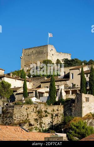 Frankreich, Vaucluse, mit Blick auf die mittelalterliche Stadt Vaison la Romaine mit den Grafen von Toulouse Schloss im 12. Jahrhundert erbaut Stockfoto