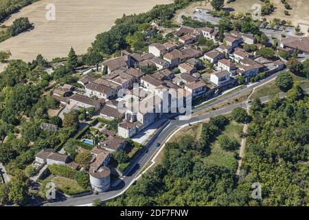 Frankreich, Lot et Garonne, Pujols, gekennzeichnet Les Plus Beaux Dörfer de France (die schönsten Dörfer Frankreichs), das Dorf (Luftbild) Stockfoto