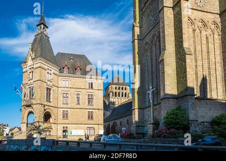 Frankreich, Ille-et-Vilaine, Redon, Rathaus und Abtei Saint-Sauveur Stockfoto