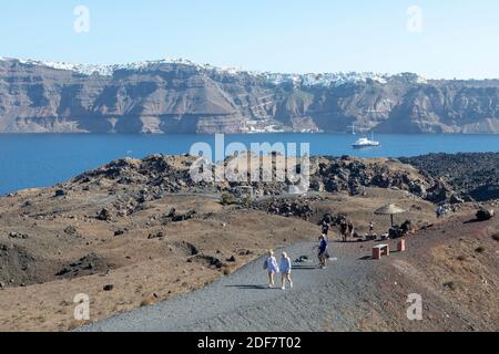 Griechenland, Kykladen, Santorini Insel, Nea Kameni Vulkan im Zentrum der caldeira Stockfoto