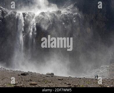 Frankreich, Hautes Pyrenees, Gavarnie, Pyrenäen Mont Perdu, von der UNESCO zum Weltkulturerbe erklärt, der große Wasserfall 420 m Stockfoto