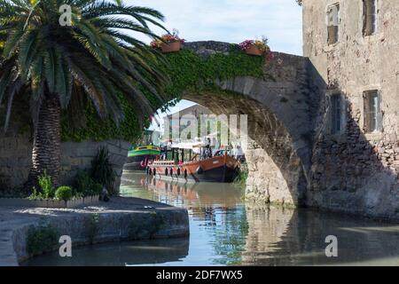 Frankreich, Aude, Ginestas, Le Somail Dorf, Canal du Midi von der UNESCO zum Weltkulturerbe erklärt Stockfoto