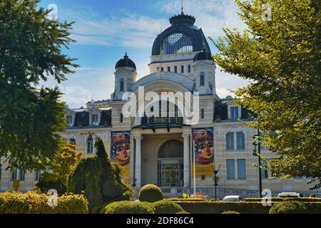 ÉVIAN-LES-BAINS, HAUTE-SAVOIE, FRANKREICH - 17. SEPTEMBER 2019: Palais Lumière in Evian. Kongress- und Messezentrum am Genfer See. Stockfoto