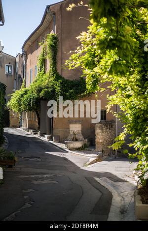 Pernes Les Fontaines, Provence, Frankreich, Europa. Stockfoto