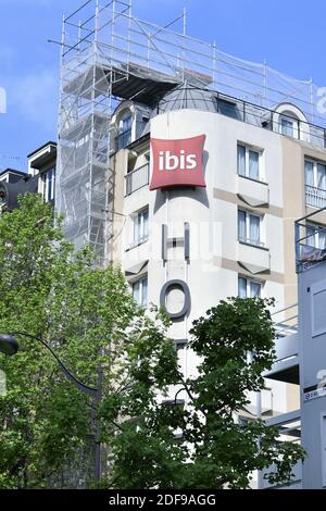 Gesamtansicht des Ibis Hotels in Paris, Frankreich am 20. April 2020. Foto von Karim Ait Adjedjou/Avenir Pictures/ABACAPRESS.COM Stockfoto