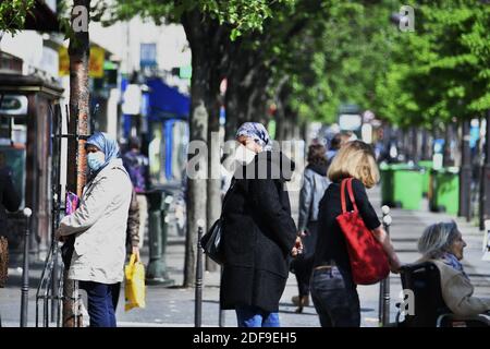 Tägliches Leben im 13. Arrondissement, während der Gefangenschaft des covid-19 Pandemienotfalls in Paris, Frankreich, am 25. April 2020. Foto von Karim Ait Adjedjou /Avenir Pictures/ABACAPRESS.COM Stockfoto