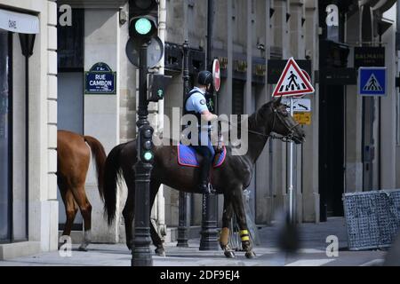 Tägliches Leben im 13. Arrondissement, während der Gefangenschaft des covid-19 Pandemienotfalls in Paris, Frankreich, am 25. April 2020. Foto von Karim Ait Adhed /Avenir Pictures/ABACAPRESS.COM Stockfoto