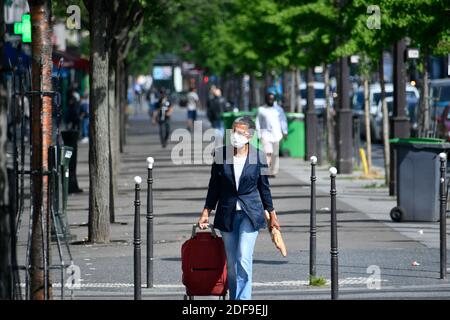 Tägliches Leben im 13. Arrondissement, während der Gefangenschaft des covid-19 Pandemienotfalls in Paris, Frankreich, am 25. April 2020. Foto von Karim Ait Adjedjou /Avenir Pictures/ABACAPRESS.COM Stockfoto