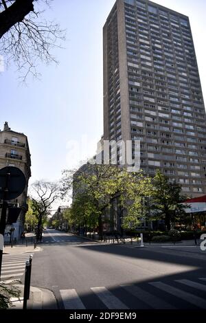 Tägliches Leben im 13. Arrondissement, während der Gefangenschaft des covid-19 Pandemienotfalls in Paris, Frankreich, am 25. April 2020. Foto von Karim Ait Adhed /Avenir Pictures/ABACAPRESS.COM Stockfoto