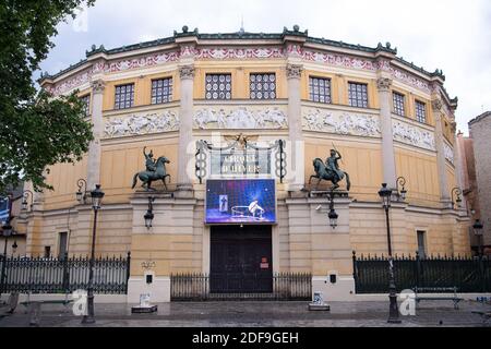 Allgemeine Ansicht des Cirque d’hiver am 27. April 2020 in Paris, Frankreich. Während einer strikten Sperre in Frankreich, um die Ausbreitung des COVID-19 (neuartiges Coronavirus) zu stoppen. Foto von David Niviere/ABACAPRESS.COM Stockfoto