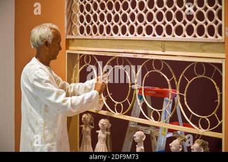 Die Kunst von SONABAI RAJAWAR aus Indien wird im MINGEI INTERNATIONAL MUSEUM im BALBOA PARK SAN DIEGO, KALIFORNIEN ausgestellt Stockfoto