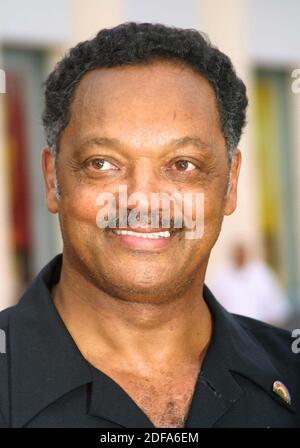 Miami Beach, FL 8-20-2001 Rev. Jesse Jackson bei den Hip Hop Awards des Source Magazine 2001 im Jackie Gleason Theater in South Beach. Foto von Adam Scull/PHOTOlink Stockfoto