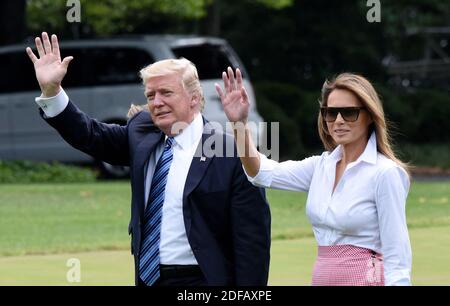 File photo - Präsident Donald Trump, Barron Trump und Melania Trump verlassen am 30. Juni 2017 das Weiße Haus in Washington, DC. Eine neue, gewissenhaft berichtete Biographie von Washington Post Reporterin Mary Jordan argumentiert, dass die erste Dame kein Bauer ist, sondern ein Spieler, ein Zubehör im zweiten ebenso wie im ersten Sinn, Und eine Frau, die von einem der mächtigsten und transparent vergeblichen Männer der Welt bekommen kann, was sie will. Das Buch heißt die Kunst ihres Deals. Foto von Olivier Douliery/ Abaca Stockfoto
