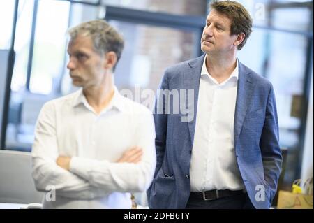 Yannick Jadot en visite à Lille pour soutenir le candidat écologique Stephane Baly, le 23 juin 2020. Foto von Eliot Blondt/ABACAPRESS.COM Stockfoto