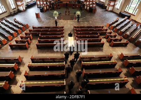 KEIN FILM, KEIN VIDEO, KEIN Fernsehen, KEIN DOKUMENTARFILM - der Leichnam von Rayshard Brooks kommt am Dienstag, den 23. Juni 2020 in Atlanta, GA, USA, zu seiner Beerdigung in der Ebenezer Baptist Church an. Brooks, 27, starb am 12. Juni, nachdem er von einem Offizier auf dem Parkplatz von Wendy erschossen worden war. Brooks' Tod löste Proteste in Atlanta und im ganzen Land aus. Foto von Curtis Compton/The Atlanta Journal-Constitution/TNS/ABACAPRESS.COM Stockfoto