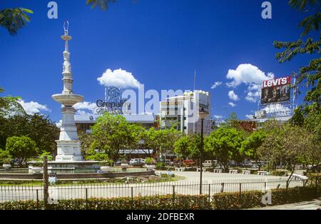 Der Osmena-Brunnen befindet sich im Zentrum des Fuente Osmena Circle in Cebu City in der Region Central Visayas auf den Philippinen. Stockfoto