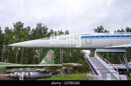 18. Juli 2018, Region Moskau, Russland. Sowjetische Überschallflugzeuge Tupolev TU-144 im Zentralmuseum der russischen Luftwaffe in Monino. Stockfoto