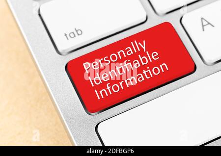 Nahaufnahme persönlich identifizierbare Informationen Wort auf Tastatur-Computer. Stockfoto