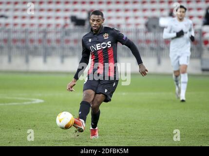 Nizza, Frankreich. Dezember 2020. Jeff reine-Adelaide aus Nizza während der UEFA Europa League, Gruppe C Fußballspiel zwischen OGC Nice und Bayer Leverkusen am 3. Dezember 2020 im Allianz Riviera Stadion in Nizza, Frankreich - Foto Jean Catuffe / DPPI / LM Kredit: Paola Benini/Alamy Live News Stockfoto