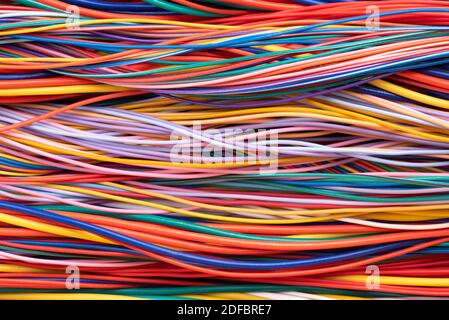 Bunte Computer elektrische Kabel und Drähte, Datenübertragung Netzwerk Stockfoto