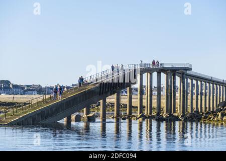 Frankreich, Finistere, Roscoff, Etappe auf dem Wanderweg GR 34 oder Zollweg, Anlegestelle für Batz Island bei Ebbe Stockfoto