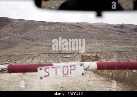 Tadschikistan, über den Panj-Fluss, Afghanistan, Provinz Gbao, Tadschikistan-Seite, Kontrollpunkt im Wakhan-Tal Stockfoto