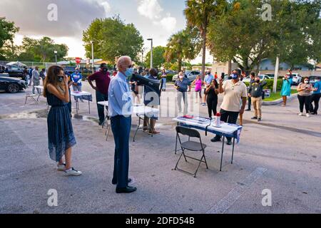 FORT LAUDERDALE, FL, USA - 29. Oktober 2020 - US-demokratischer Präsident Joe Biden bei einer Wahlbeteiligung in Fort Lauderdale, Florida, USA am 29. Oktober Stockfoto