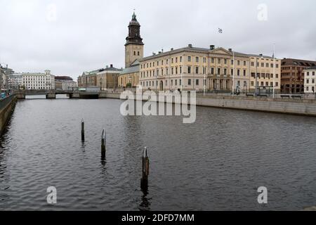 Göteborg Canal und das Rathaus im Beaux-Arts-Stil Stockfoto