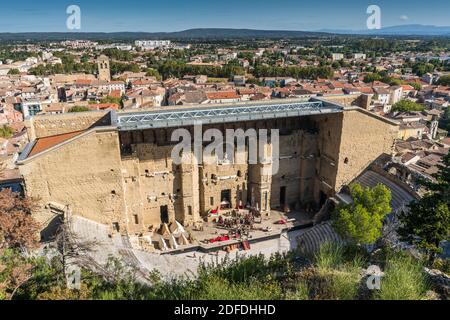 Luftaufnahme des römischen Theaters, Orange, Frankreich, Europa. Stockfoto