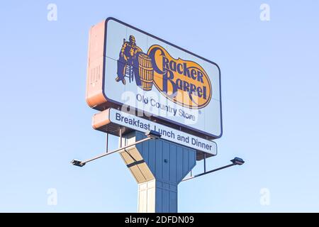 Detaillierte Ansicht der Beschilderung des Cracker Barrel Old Country Store, Mittwoch, 11. November 2020, in St. George, Utah. (Dylan Stewart/Image of Sport) Stockfoto