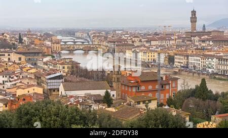 Florenz, Italien - 2. Februar 2018: Regnerischer Wintertag Stadtbild in Florenz, Italien. Stockfoto