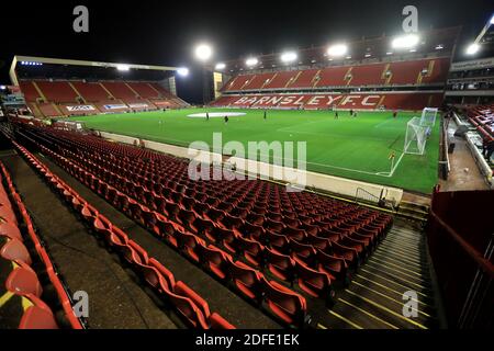 Allgemeiner Blick vom Inneren des Stadions vor dem Sky Bet Championship-Spiel im Oakwell Stadium, Barnsley. Stockfoto