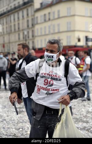 Hundert Arbeiter der Papierfabrik von La Chapelle Darblay Schreibwarengeschäft von Grand-Couronne demonstrieren vor dem Ministerium für Wirtschaft und Finanzen, in Paris-Bercy, am Mittwoch 01. Juli 2020. Etwa zehn von ihnen wurden am Mittag im Ministerium empfangen, um Bilanz über die Zukunft der Schreibwaren zu ziehen. Foto von Patrice Pierrot/Avenir Pictures/ABACAPRESS.COM Stockfoto