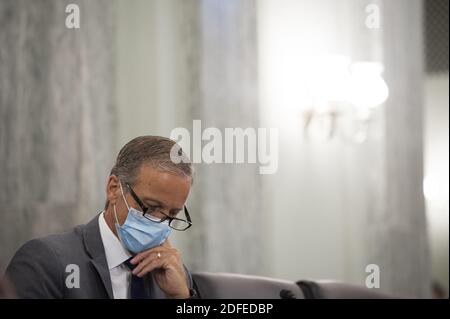 Vereinigte Staaten Senator John Thune (Republikaner von South Dakota), hört auf Aussagen von den Zeugen während eines Senats Commerce, Wissenschaft, Und Anhörung des Transportausschusses mit dem Titel "Untersuchung eines Vergütungsrahmens für interkollegiate Athleten" im Russel Senate Office Building auf dem Capitol Hill in Washington, DC, USA, Mittwoch, 1. Juli 2020. Foto von Rod Lampey/CNP/ABACAPRESS.COM Stockfoto