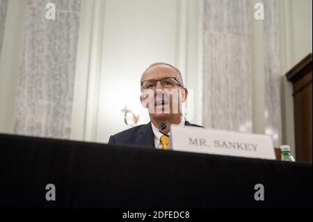 Greg Sankey, Kommissar, Southeastern Conference, bezeugt vor einer Anhörung des Senats für Handel, Wissenschaft und Transport mit dem Titel "Untersuchung eines Vergütungsrahmens für interkollegiate Athleten" im Russel Senate Office Building auf dem Capitol Hill in Washington, DC, USA, Mittwoch, 1. Juli 2020. Foto von Rod Lampey/CNP/ABACAPRESS.COM Stockfoto