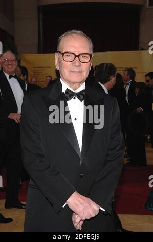 Datei Foto vom 25. Februar 2007 von Ennio Morricone kommt bei den 79. Academy Awards statt, im Kodak Theater auf Hollywood Boulevard in Los Angeles, CA, USA. Ennio Morricone, der Oscar-Preisträger, dessen eindringliche, einfallsreiche Partituren die schwelende, dialogfreie Spannung der Spaghetti-Westerns unter der Regie von Sergio Leone fachmännisch akzentuierten, ist gestorben. Er war 91 Jahre alt. Foto von Hahn-Khayat-Douliery/ABACAPRESS.COM Stockfoto