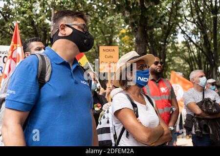 Mitarbeiter der Nokia-Gruppe demonstrieren gegen den Abbau von 1,233 Arbeitsplätzen in Frankreich. Paris, Frankreich, 8. Juli 2020. Foto von Florent Bardos/ABACAPRESS.COM Stockfoto