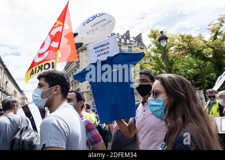 Mitarbeiter der Nokia-Gruppe demonstrieren gegen den Abbau von 1,233 Arbeitsplätzen in Frankreich. Paris, Frankreich, 8. Juli 2020. Foto von Florent Bardos/ABACAPRESS.COM Stockfoto