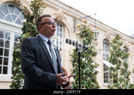 Der Gewerkschaftsvorsitzende der französischen Vereinigung christlicher Arbeitnehmer (CFTC) Cyril Chabanier spricht mit der Presse, nachdem er am 17. Juli 2020 an einer Konferenz zum sozialen Dialog mit den Sozialpartnern im Matignon Hotel in Paris teilgenommen hatte. Foto von Julie Sebadelha/ABACAPRESS.COM Stockfoto