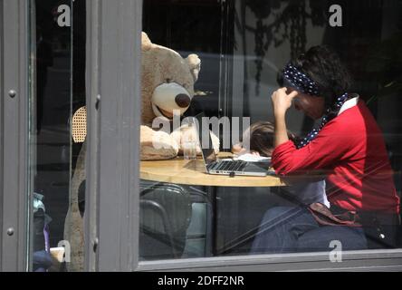Atmosphäre in den Straßen von Paris in Saint Germain des Pres, die Brasserie Le Choupinet in der Nähe des jardin du Luxembourg, in Paris, Frankreich, am 20. Juli 2020. Foto von Denis Guignebourg/ABACAPRESS.COM Stockfoto