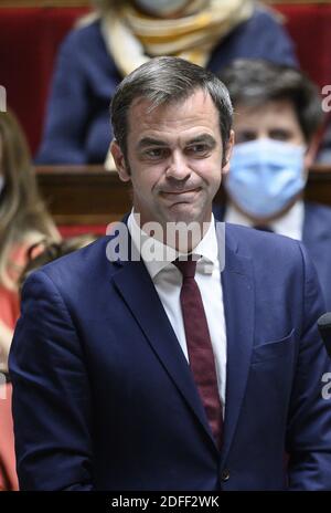 Der französische Minister für Gesundheit und Solidarität, Olivier Veran, hat am 21. juli 2020 auf der Nationalversammlung gedeutet. Foto von Eliot Blondt/ABACAPRESS.COM Stockfoto