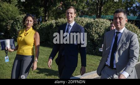 Der leitende Berater des Weißen Hauses Jared Kushner betritt den Westflügel nach einem Fernsehinterview im Weißen Haus in Washington, DC, USA, 18. August 2020. Foto von SHAWN THEW/Pool/ABACAPRESS.COM Stockfoto