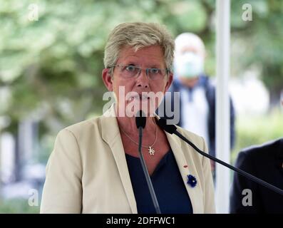 Die Armee Staatsseretäre, Genevieve Darieussecq bei der Einweihung einer Hommage Gasse an den ehemaligen Zweiten Weltkrieg Soldat Claude Mademba Sy im 14. Arrondissement von Paris, Frankreich am 25. August 2020. Foto von Patrice Pierrot/Avenir Pictures/ABACAPRESS.COM Stockfoto