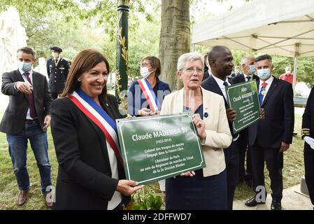Der Armeestaatsseetar, Genevieve Darieussecq und die Bürgermeisterin von Paris Anne Hidalgo bei der Einweihung einer Hommage Gasse an den ehemaligen Zweiten Weltkrieg Soldat Claude Mademba Sy im 14. Arrondissement von Paris, Frankreich am 25. August 2020. Foto von Patrice Pierrot/Avenir Pictures/ABACAPRESS.COM Stockfoto