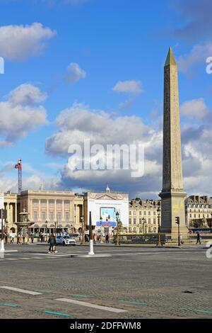 PARIS, FRANKREICH -20 DEZ 2019- Tagesansicht des Place de la Concorde im 8. Arrondissement von Paris Stockfoto