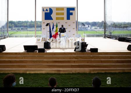 Senegals Präsident Macky Sall hält am 27. August 2020 eine Rede beim Arbeitgeberverband MEDEF-Sommertreffen im Longchamp-Pferderennsportkomplex in Paris. Foto von Raphael Lafargue/ABACAPRESS.COM Stockfoto