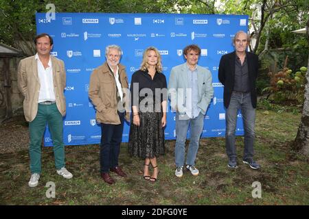 Philippe Uchan, Nicolas Marie, Virginie Efira, Albert Dupontel und Michel Vuillermoz im Rahmen des 13. Angouleme Film Festivals in Angouleme, Frankreich am 29. August 2020 beim Fotocall Adieu les Cons zu sehen. Foto von Jerome Domine/ABACAPRESS.COM Stockfoto