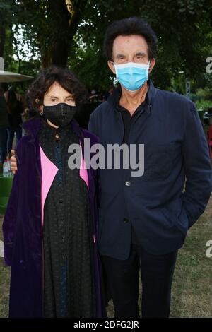 Jack lang und seine Frau Monique lang posiert beim 13. Angouleme Film Festival in Angouleme Film Festival in Angouleme, Frankreich am 31. August 2020. Foto von Jerome Domine/ABACAPRESS.COM Stockfoto