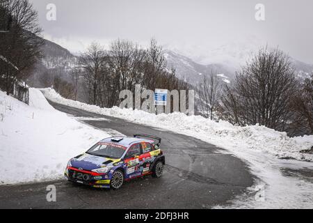 Monza, Italien. Dezember 2020. 25 Jari HUTTUNEN (FIN), Mikko LUKKA (FIN), Hyundai i20 R5, Hyundai Motorsport N WRC 2, Aktion während der ACI Rally Monza 2020, 7. Lauf der FIA WRC Championship 2020 vom 3. Bis 8. Dezember 2020 in Monza, Brianza in Italien - Foto Francois Flamand / DPPI / LM Kredit: Gruppo Editoriale LiveMedia/Alamy Live News Stockfoto